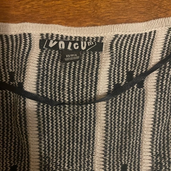 Volcom wrap cardigan - Picture 2 of 5